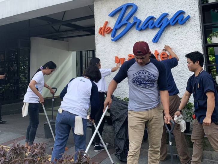 Peringati Hari Lingkungan Hidup, de Braga by Artotel Gelar “Clean de Braga”