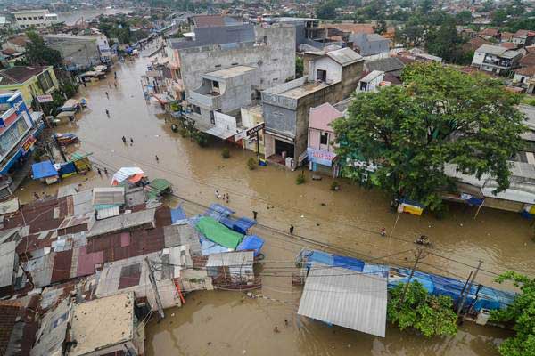 Enam Kecamatan Masih Terendam Banjir
