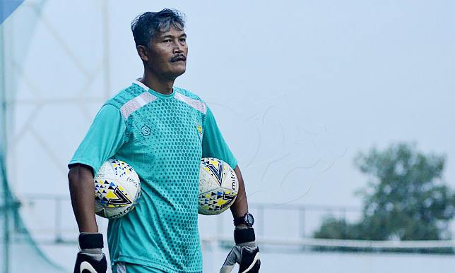 Fokus sebagai PNS, Gatot Mundur dari Pelatih Kiper Persib Fokus sebagai PNS, Gatot Mundur dari Pelatih Kiper Persib