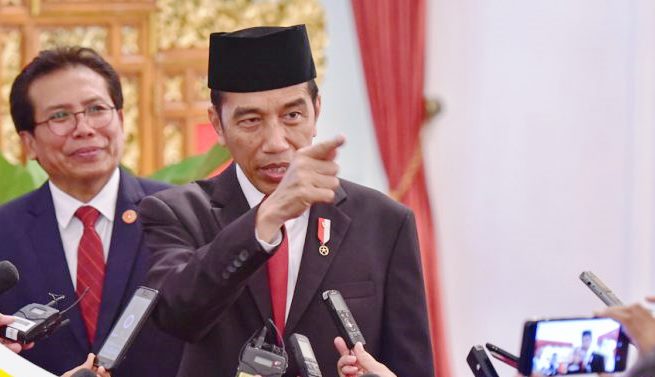 Jokowi: Hati-Hati Sandiaga Uno di Pilpres 2024 Jokowi: Hati-Hati Sandiaga Uno di Pilpres 2024