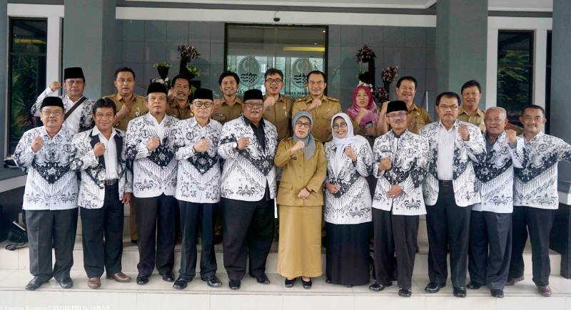 Disdik Berkolaborasi dengan PGRI Disdik Berkolaborasi dengan PGRI