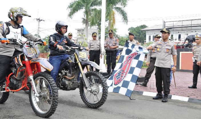 Bantu Korban Bencana Bogor, Kapolresta Bandung Lepas 50 Offroader