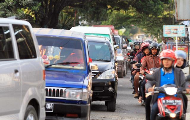 Dishub Catat 281.641 Kendaraan Masuk Keluar Selama Nataru Dishub Catat 281.641 Kendaraan Masuk Keluar Selama Nataru