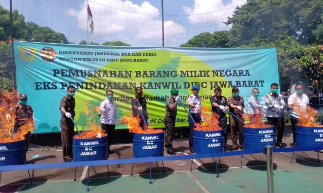 Penyelundupan Tembus Rp 27 M Penyelundupan Tembus Rp 27 M