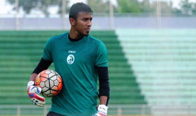 Kiper Semen Padang Dirumorkan ke Persib Kiper Semen Padang Dirumorkan ke Persib