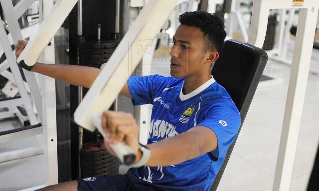 Persib Tambah Kiper Lagi Persib Tambah Kiper Lagi