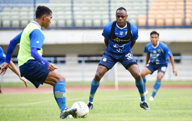 Victor Igbonefo Bangun Chemestry dengan Persib