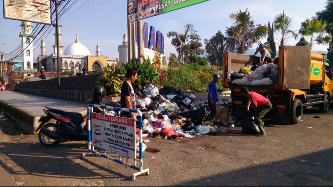 Warga Minta Dibangun Tempat Pembuangan Sampah, DLH Bilang Lahannya Enggak Ada