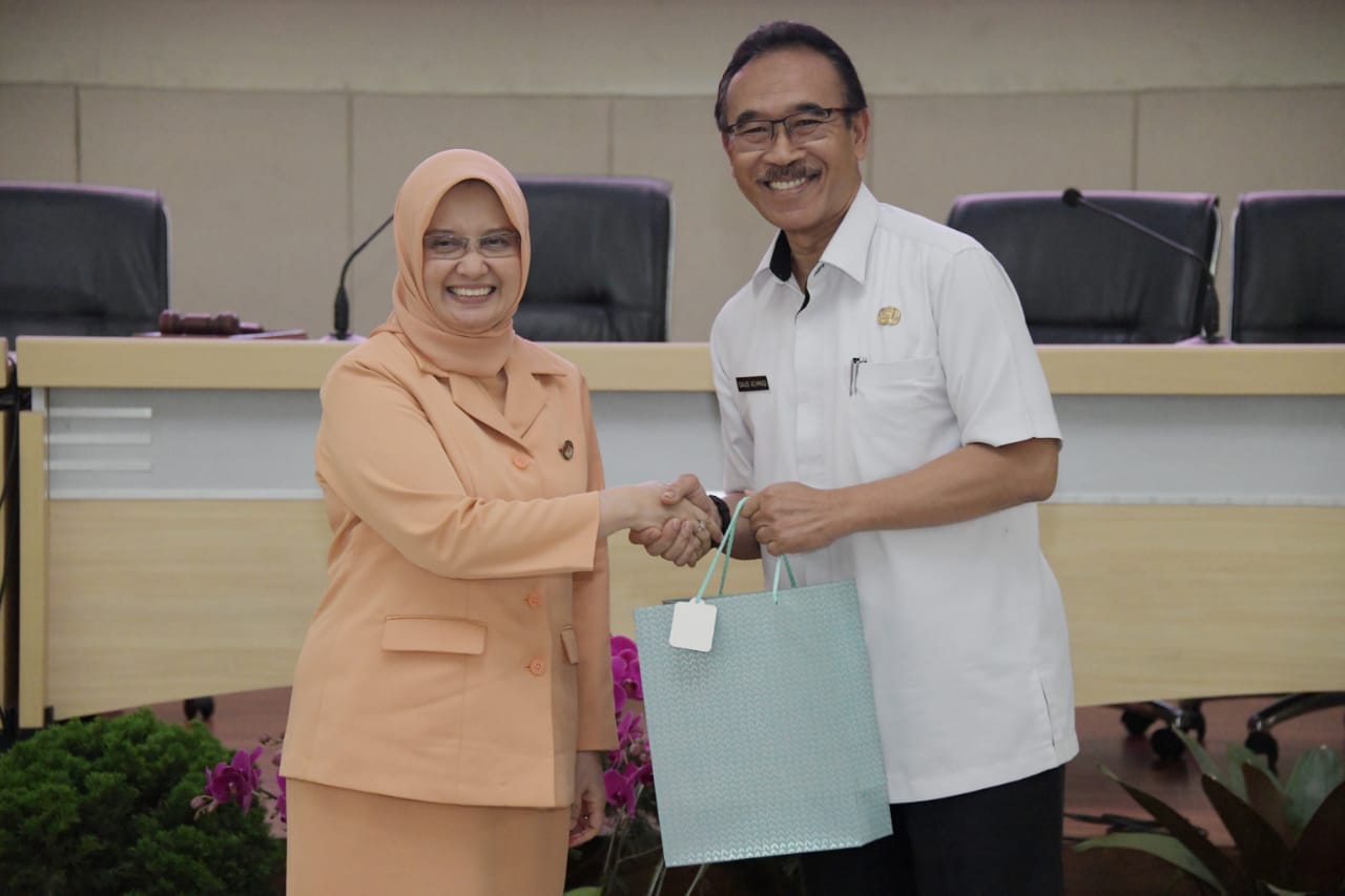 DWP Jabar Harus Jadi Mitra untuk Wujudkan Ekonomi Produktif DWP Jabar Harus Jadi Mitra untuk Wujudkan Ekonomi Produktif