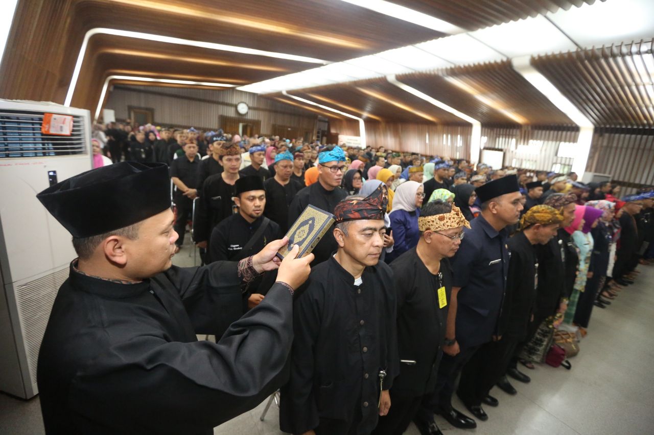 Minta Segera Ada Perubahan Birokrasi, 250 Pejabat Pemkot Bandung Resmi Dilantik