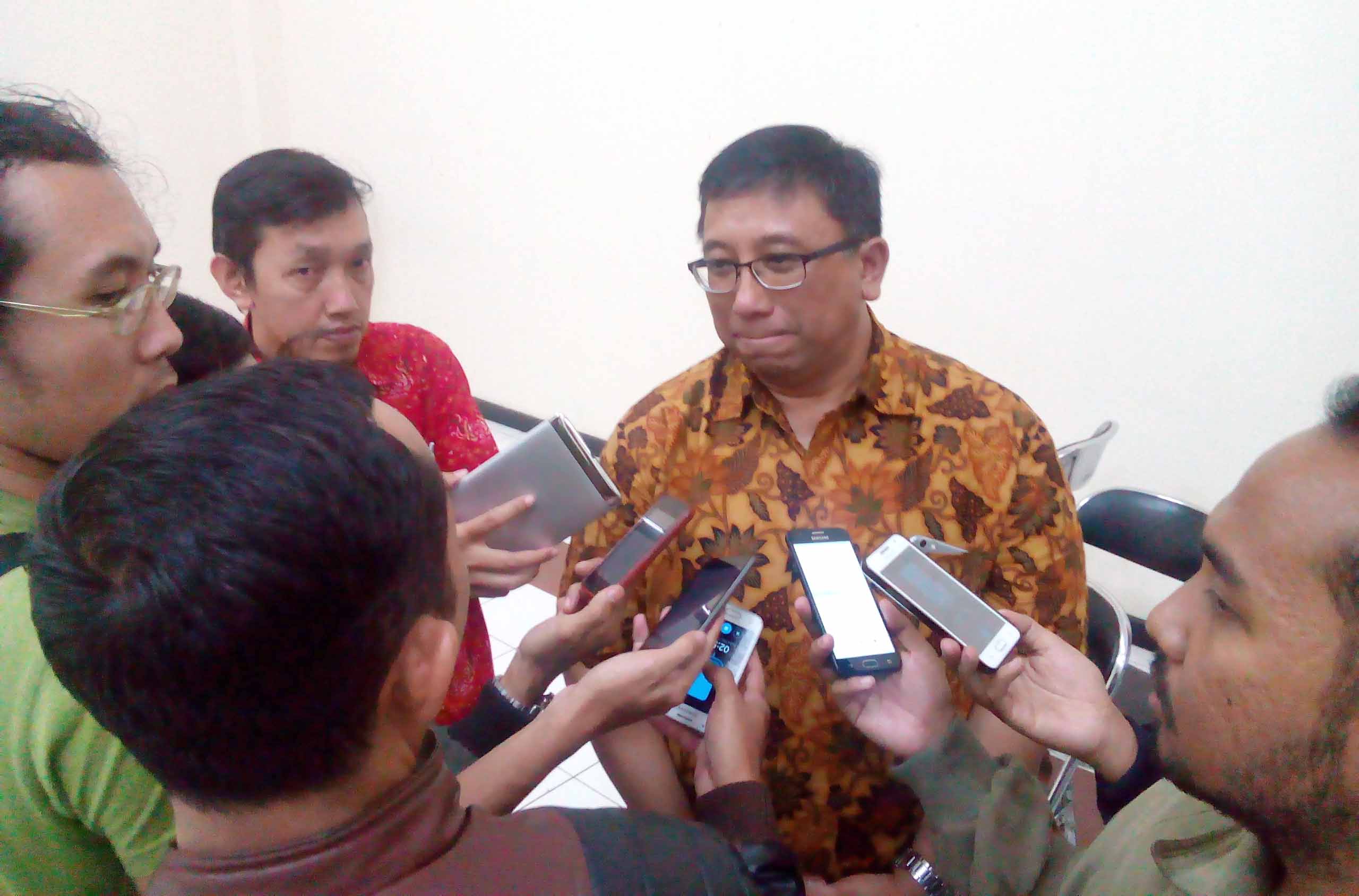 Jangan Keasyikan Tiktok di Australia, PKS Minta Ridwan Kamil Segera Pulang Urus Banjir