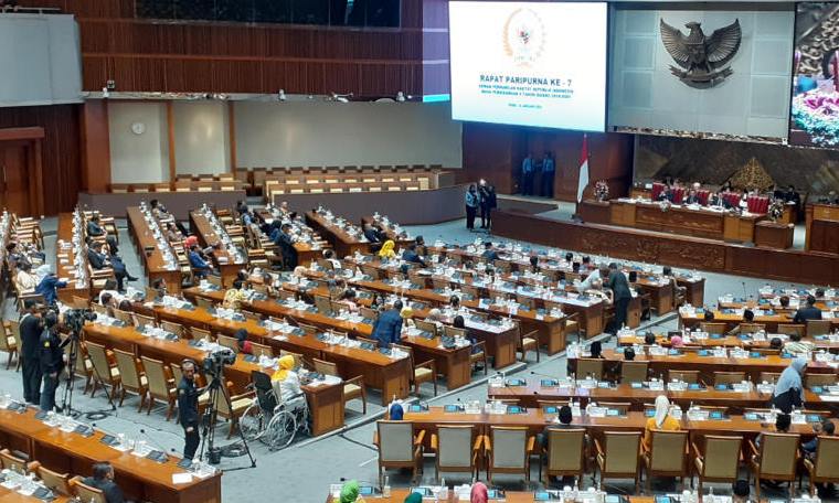 Paripurna Jiwasraya Diwarnai Interupsi