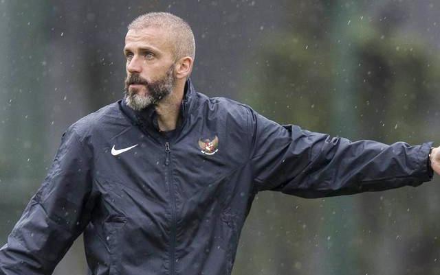 Perez Jawab Santai Kekalahan PSS dari Persib