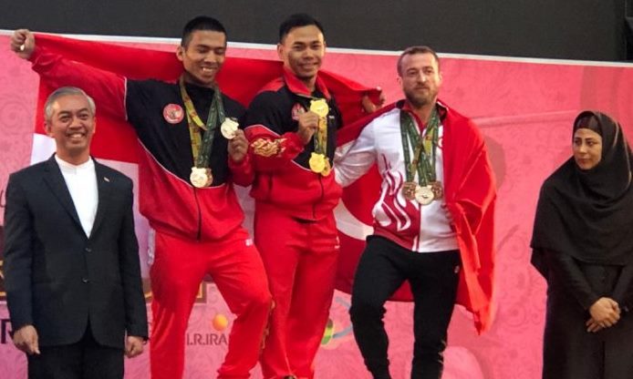 Atlet lifter Toreh Prestasi Tingkat Internasional