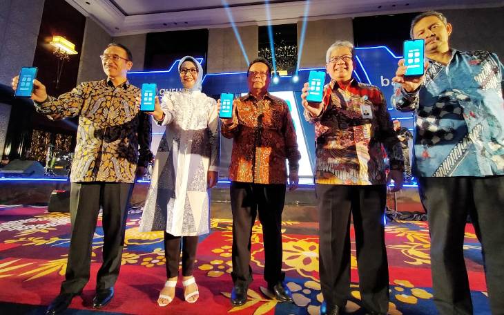Kembali Gelar bjb Cinta Guru, Luncurkan bjb Mobile Banking