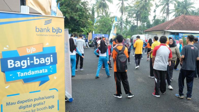 Gelaran bjb Bagi-Bagi Tandamata Meriahkan HUT Banjar