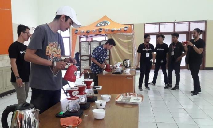 Unjani Perkenalkan Industri Kopi Kepada Mahasiswa