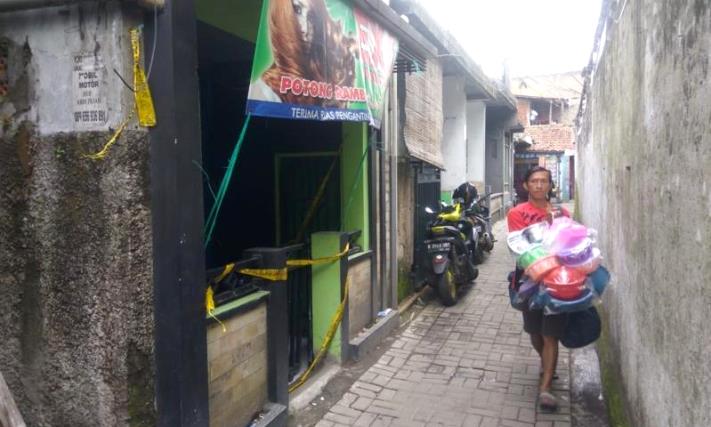 Exa Tewas Berlumur Darah