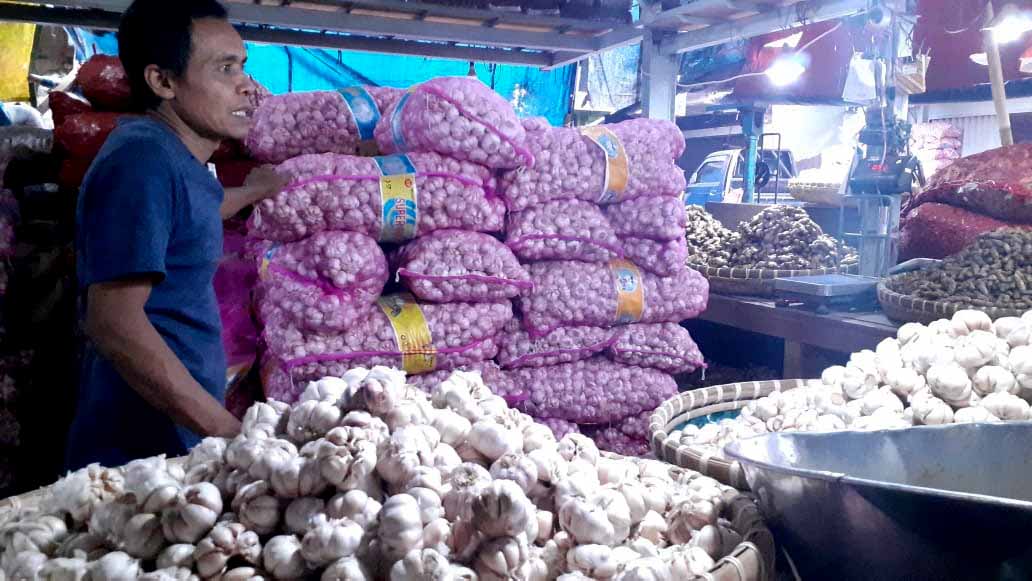 Rekomendasikan Impor Bawang Putih Seharusnya Kementan Transparan