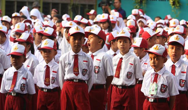 Biaya Pendidikan RI Mahal