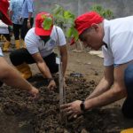 PT Mowilex Indonesia, Tanami Sekolah di Purwakarta dengan Pohon Tabebuya