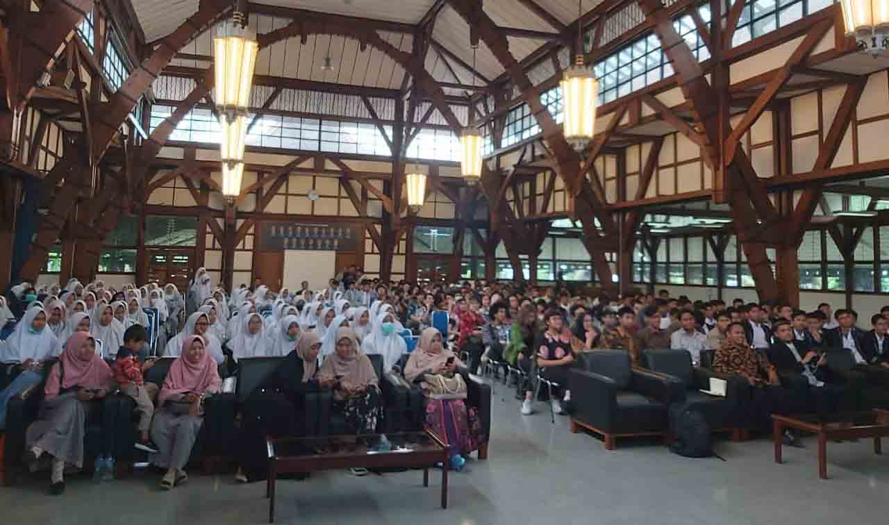 ITB Batalkan Kegiatan Mahasiswa yang Mengundang Massa