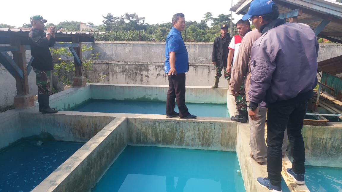 PT Celebit Circuit Tecnologi Indonesia Ketahuan Buang Limbah, Satgas Citarum Sektor 21 Cor Saluran PT Celebit Circuit Tecnologi Indonesia Ketahuan Buang Limbah, Satgas Citarum Sektor 21 Cor Saluran