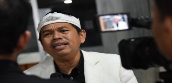 Kang Dedi: Kerumunan di Mall Hanya Didenda Rp500 Ribu, Tukang Bubur Rp5 Juta