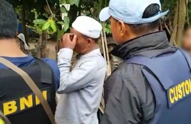BNN Bongkar Penyelundupan 12 Kg Sabu BNN Bongkar Penyelundupan 12 Kg Sabu