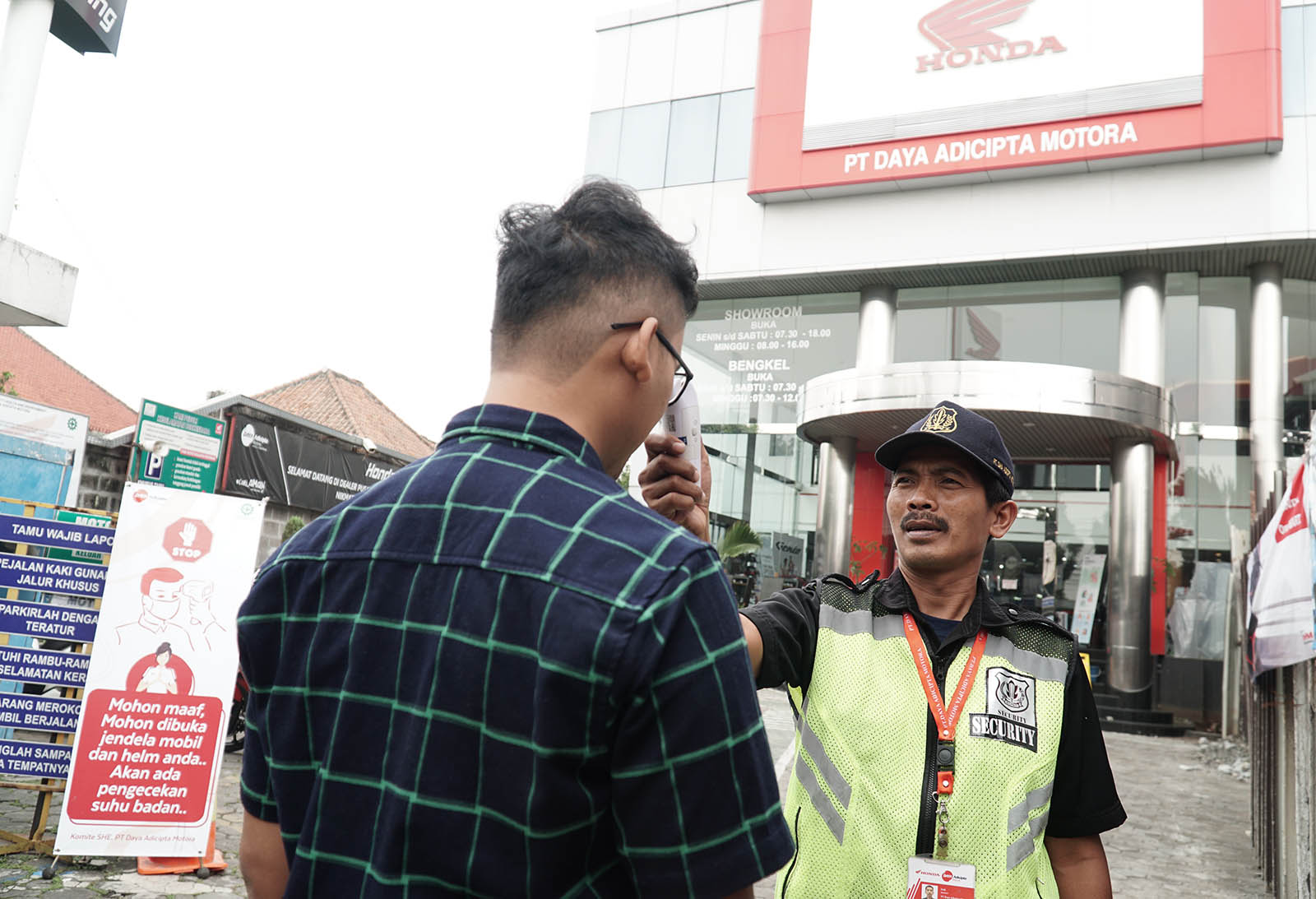 Antisipasi Virus Korona, DAM Cek Suhu Tubuh Karyawan Hingga Tamu