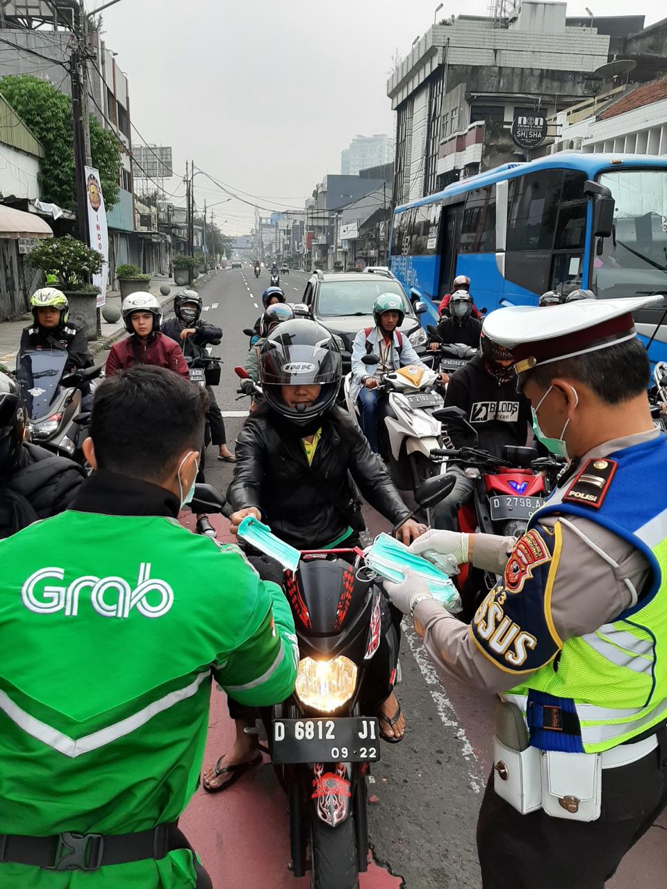 Grab dan Pemerintah Bersama Perkuat Langkah untuk Memerangi COVID-19 di Bandung Melalui Gerakan #KitaVSCorona