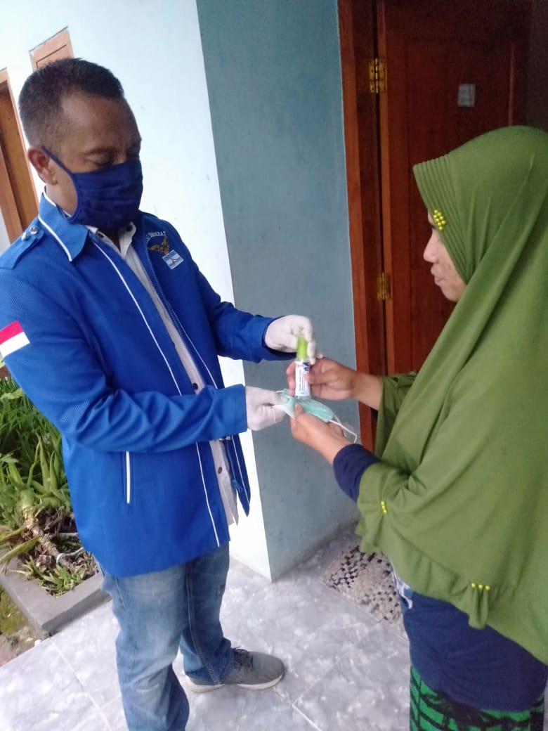 Demokrat Beri Edukasi ke Masyarakat untuk Melawan Covid-19