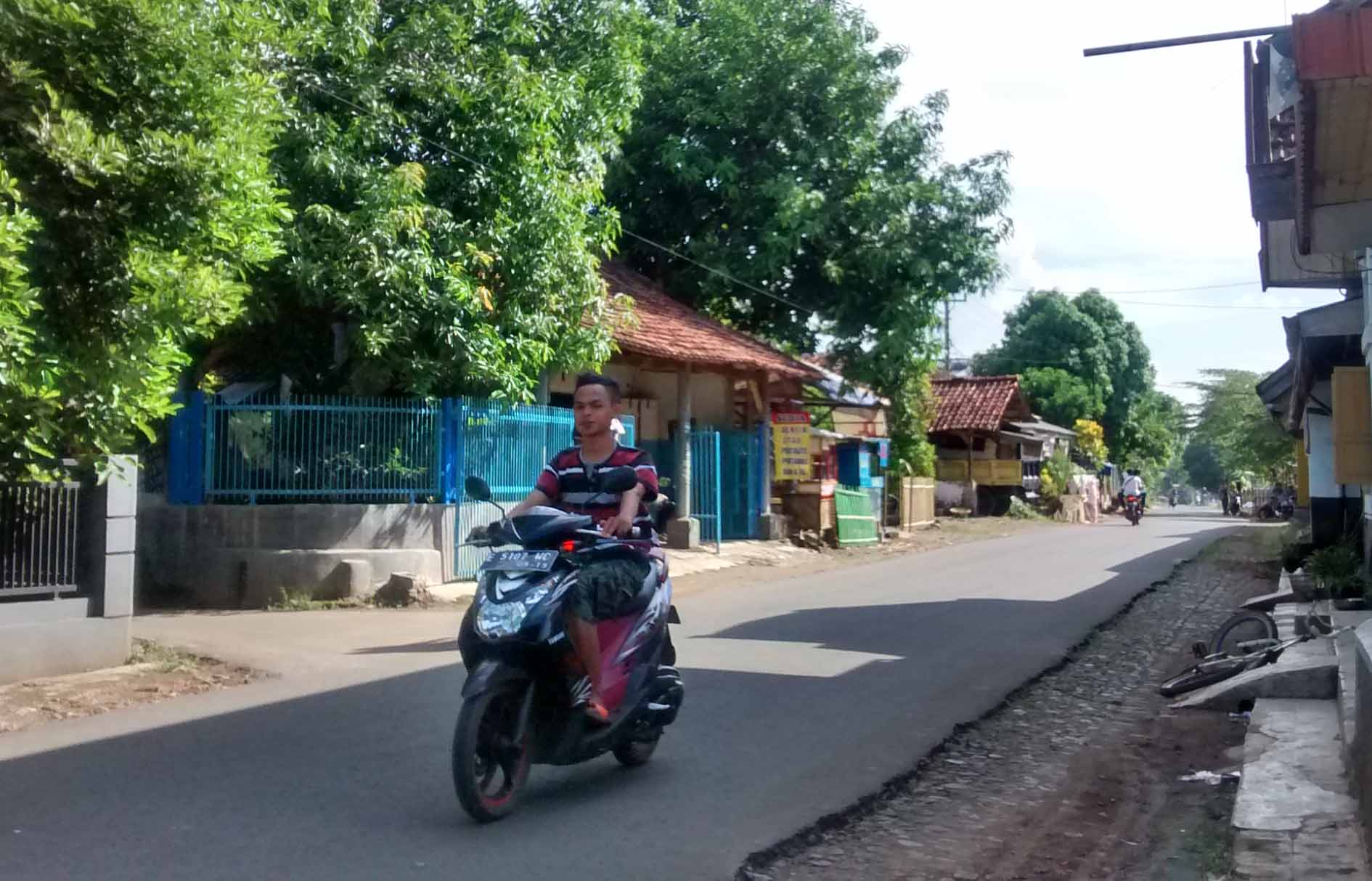 2.320 RW Dapat Bantuan Pemkab untuk Perbaiki Akses Jalan, Total Anggaran yang Dialokasikan Rp 76 Miliar 2.320 RW Dapat Bantuan Pemkab untuk Perbaiki Akses Jalan, Total Anggaran yang Dialokasikan Rp 76 Miliar