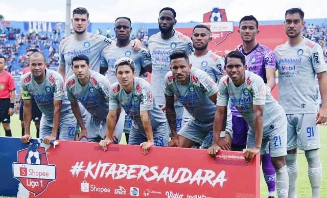Penatian Selama 11 Tahun, Persib Akhiri Kutukan di Kanjuruhan Penatian Selama 11 Tahun, Persib Akhiri Kutukan di Kanjuruhan