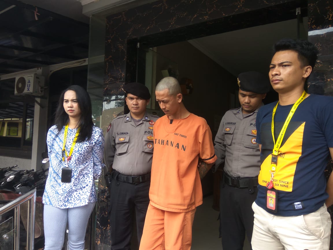 Sempat Berkeliaran Bebas, Akhirnya Polisi Tangkap Pedagang Cilok yang Cabuli Anaknya