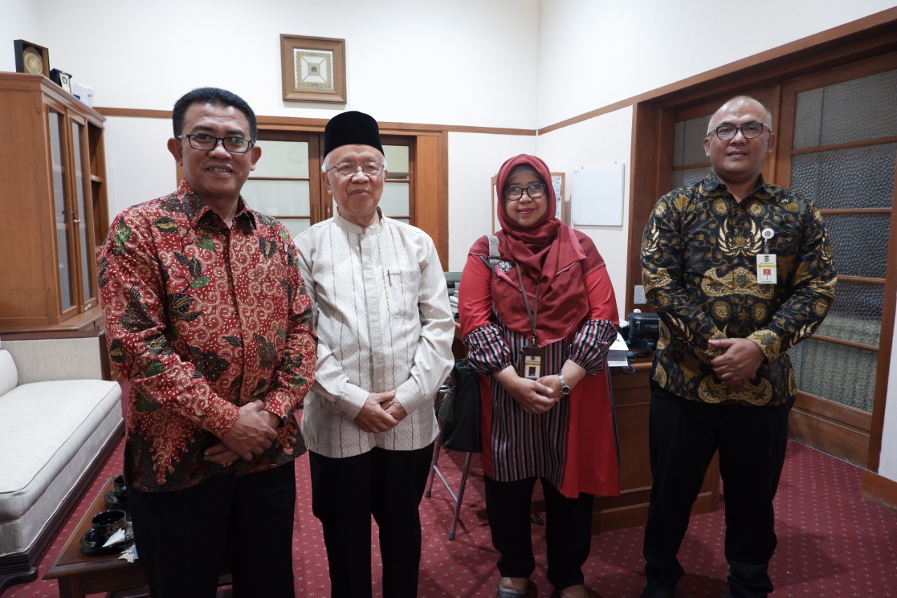 KH Miftah Faridl Ajak Masyarakat Taati Pajak