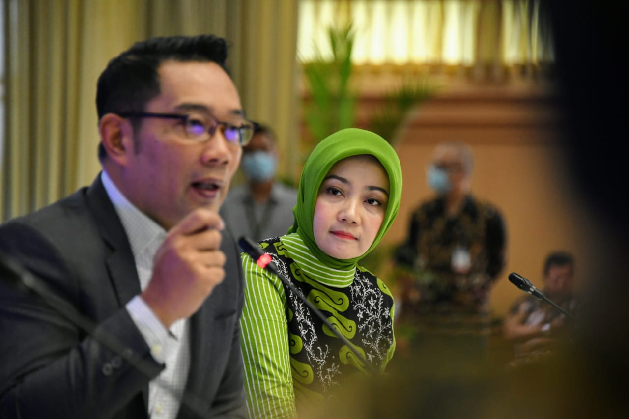 Ekonomi Melemah, Gubernur Jabar Imbau Kepala Daerah Segera Belanjakan APBD Ekonomi Melemah, Gubernur Jabar Imbau Kepala Daerah Segera Belanjakan APBD