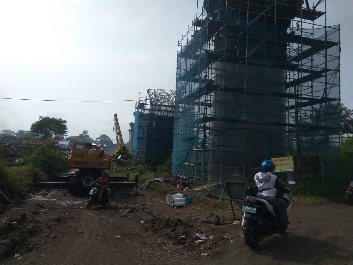 Proyek Kereta Cepat Dihentikan Sementara, Warga Justru Bersyukur