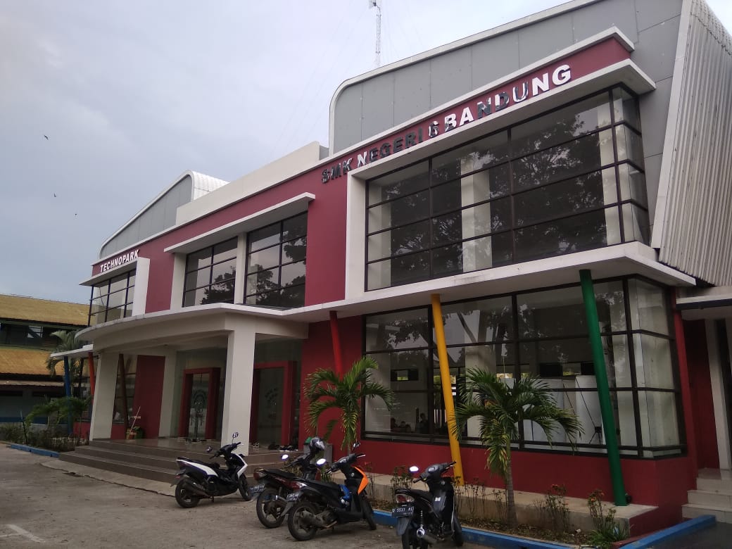 SMKN 6 Bandung Sudah Terapkan Teaching Factory dengan Kalangan Industri