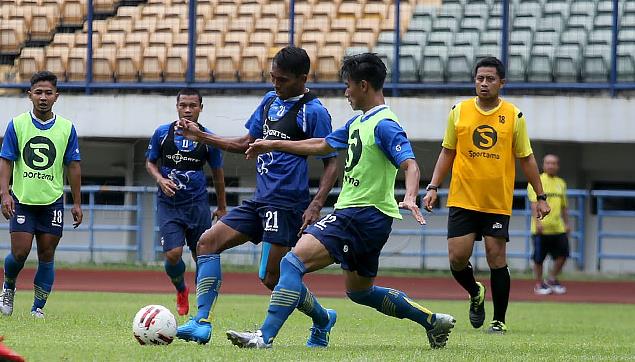 Robert Alberts Rencanakan Uji Coba