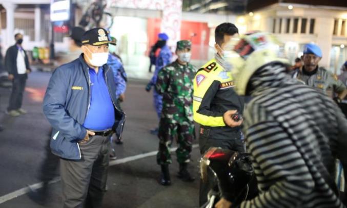 Warga Harus Waspada, Pandemi Covid-19 Belum Usai Warga Harus Waspada, Pandemi Covid-19 Belum Usai