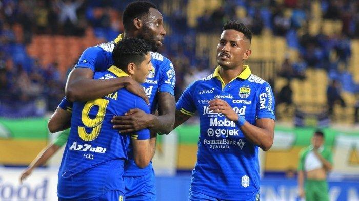 Persib Bawa Tiga Poin, Hadiah Penalti dan Gol Bunuh Diri Jadi Penentu Kemenangan Persib Bawa Tiga Poin, Hadiah Penalti dan Gol Bunuh Diri Jadi Penentu Kemenangan