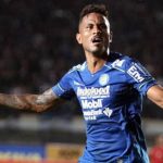 Kado Indah Ulang Tahun, Persib Menang dan Puncaki Klasemen