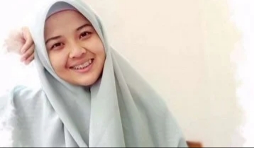 Bikin Bangga, Gadis Ini Perempuan Pertama Indonesia yang Bongkar Helikopter Apache