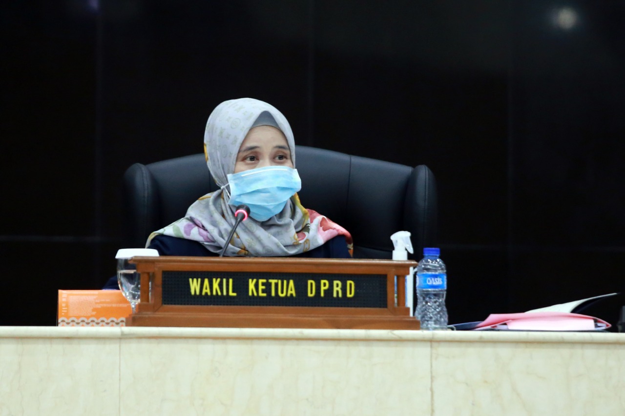 Dewan Sepakati 1,6 Juta Warga Terdampak COVID-19 Dapat Bantuan Rp 150 Ribu Berupa Sembako dan Rp 350 Ribu Tunai Dewan Sepakati 1,6 Juta Warga Terdampak COVID-19 Dapat Bantuan Rp 150 Ribu Berupa Sembako dan Rp 350 Ribu Tunai