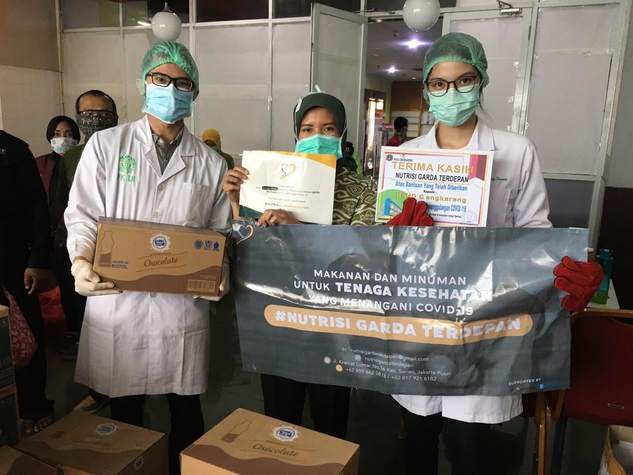 Frisian Flag Bagikan Produk Susu Senilai Rp 4 Miliar untuk Pemenuhan Nutrisi di Tengah Pandemi COVID-19 Frisian Flag Bagikan Produk Susu Senilai Rp 4 Miliar untuk Pemenuhan Nutrisi di Tengah Pandemi COVID-19