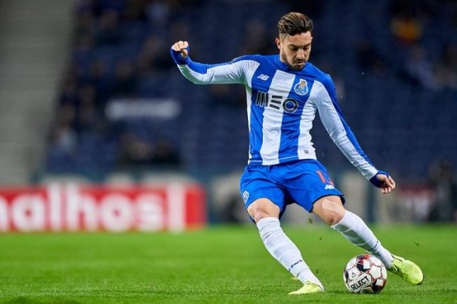 Beruntung, Alex Telles Berlabuh di PSG