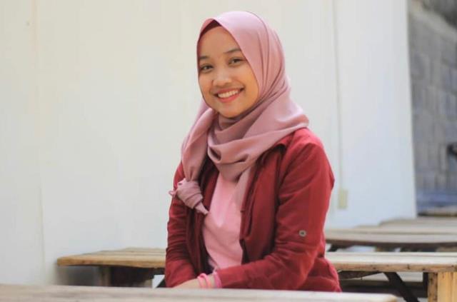 Mengukir Kembali Sejarah Perempuan dalam Perannya Mengembangkan Ekonomi Umat Mengukir Kembali Sejarah Perempuan dalam Perannya Mengembangkan Ekonomi Umat