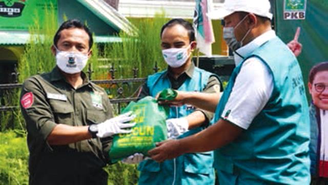 Kebutuhan Sembako Meningkat di Tengah Korona Kebutuhan Sembako Meningkat di Tengah Korona