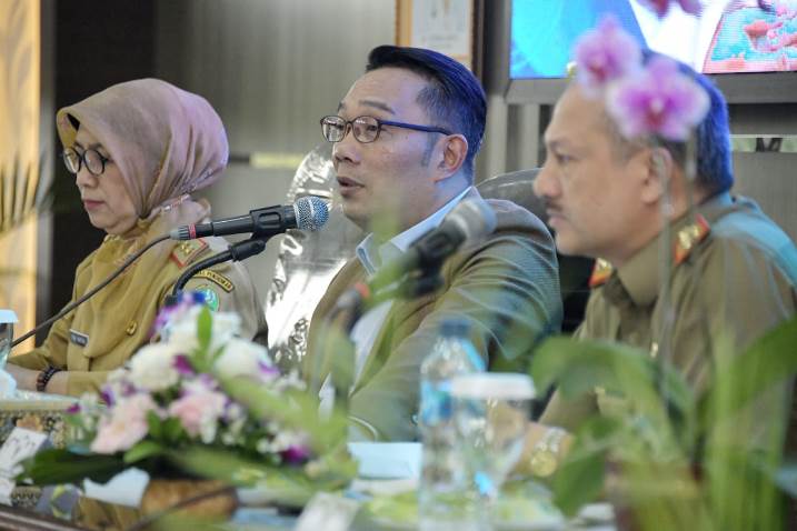 Gubernur Ridwan Kamil Minta Kepala Dinas Kabupaten/Kota Selaras Tangani Covid-19